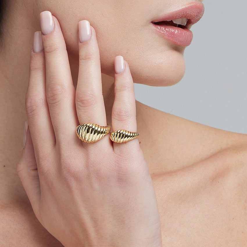 Anello piccolo in argento dorato